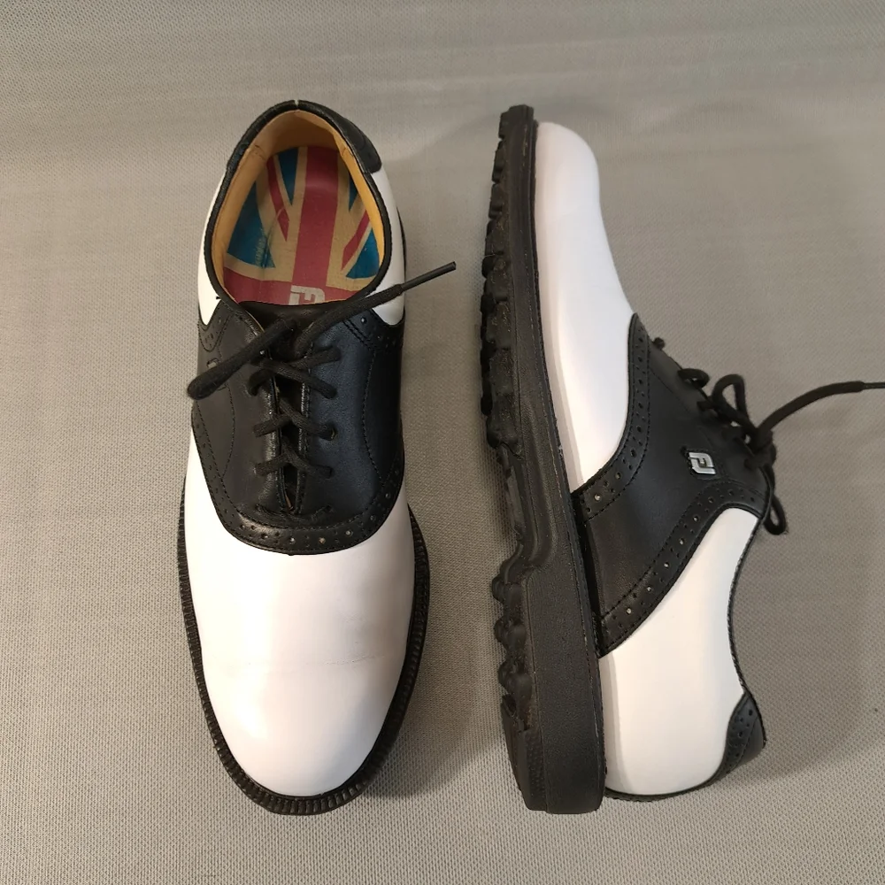 FJ FOOTJOY Men's Golf Shoes White/Black 7 1/2 M‎ Rubber Cleats Leather 57009